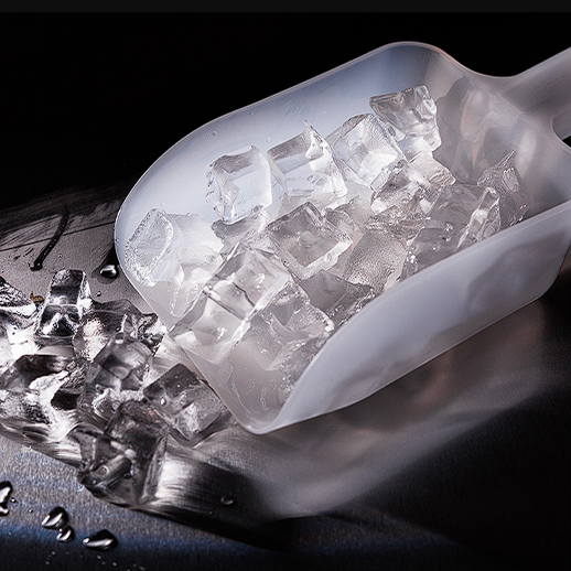 MÁQUINA DE GELO EM CUBOS 60KG/DIA SRM-60A - 220V MACOM - Foto 4